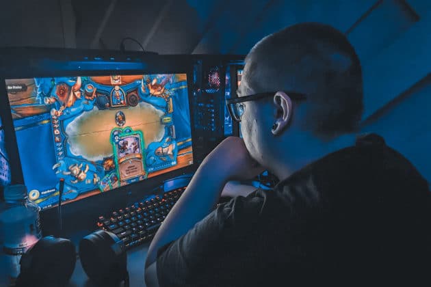 computer-gaming-pc-gamer-desktop-play-career-opportunities-video-game-industry