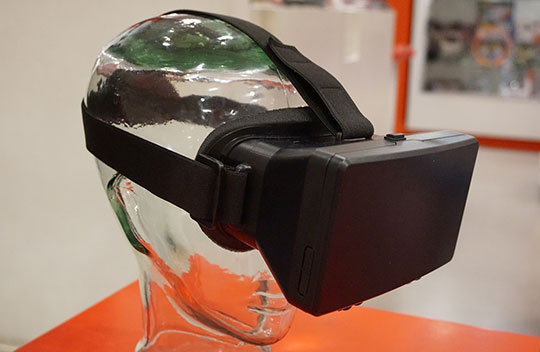 VR-Virtual-Reality-Glasses-Simulation