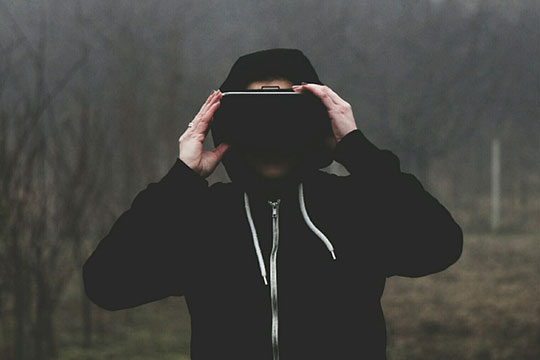 virtual-reality-vr-goggles-glass-samsung-tech-gadgets