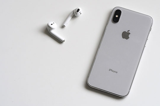 technology-iphone-x-smartphone-music-headphone-gadget
