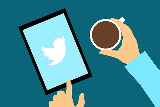 twitter-tweet-follow-social-media-visual-content-marketing