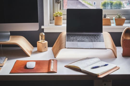 laptop-desk-office-work-business-technology-learn