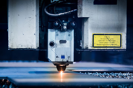 laser-cutting-machine-plasma-factory-industry-production-metal-steel