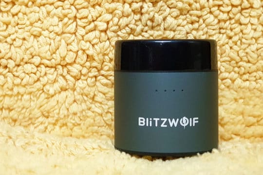 BlitzWolf-BW-FYE8-box