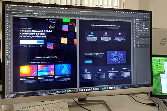 display-monitor-computer-desk-ux-user-experience-ui-interface-photoshop-trends-design-patterns
