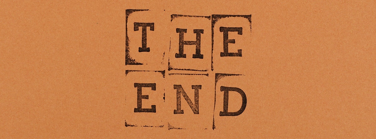 The end logo on a brown background.