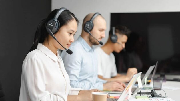 Call-Center-Communication-Conversation-Customer-Care-Service-Support-Work-Office