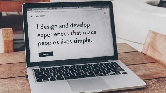 Website-Design-Work-Quote-Laptop-Business-Tech-Blog-Idea